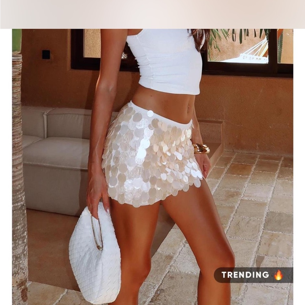 White Fox Ariel Sequin Mini Skirt - Picture 2 of 4